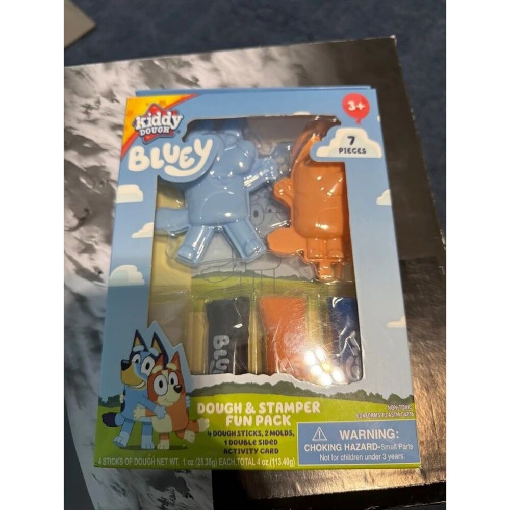 Bluey dough and stamp kit
